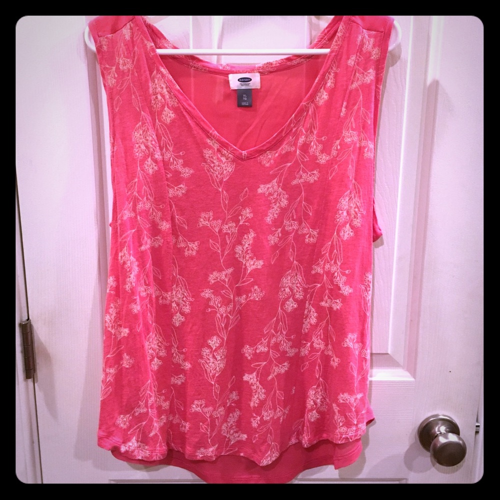 Old Navy Pretty Salmon colored sleeveless top